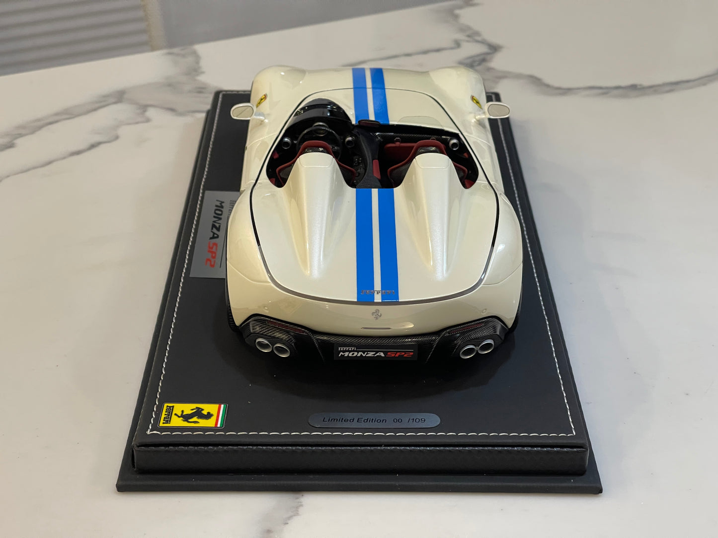 BBR 1/18 Ferrari Monza SP2 2018 Bianco Italia/Blue P1865H