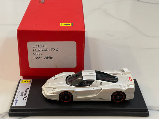 Looksmart 1/43 Ferrari FXX 2005 Pearl White LS159D