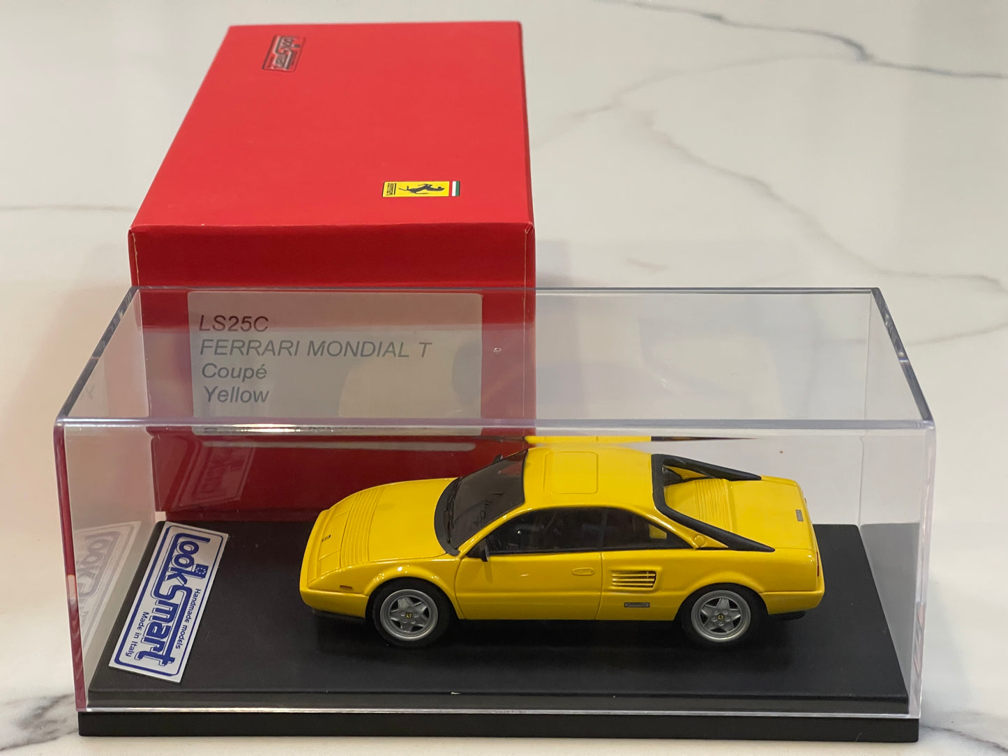 Looksmart 1/43 Ferrari Mondial T Coupe 1985 Yellow LS25C