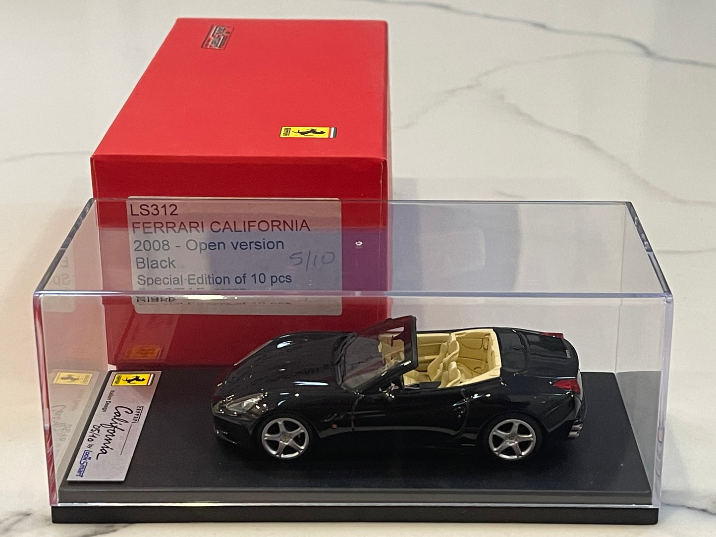 Looksmart 1/43 Ferrari California 2008 Black LS312