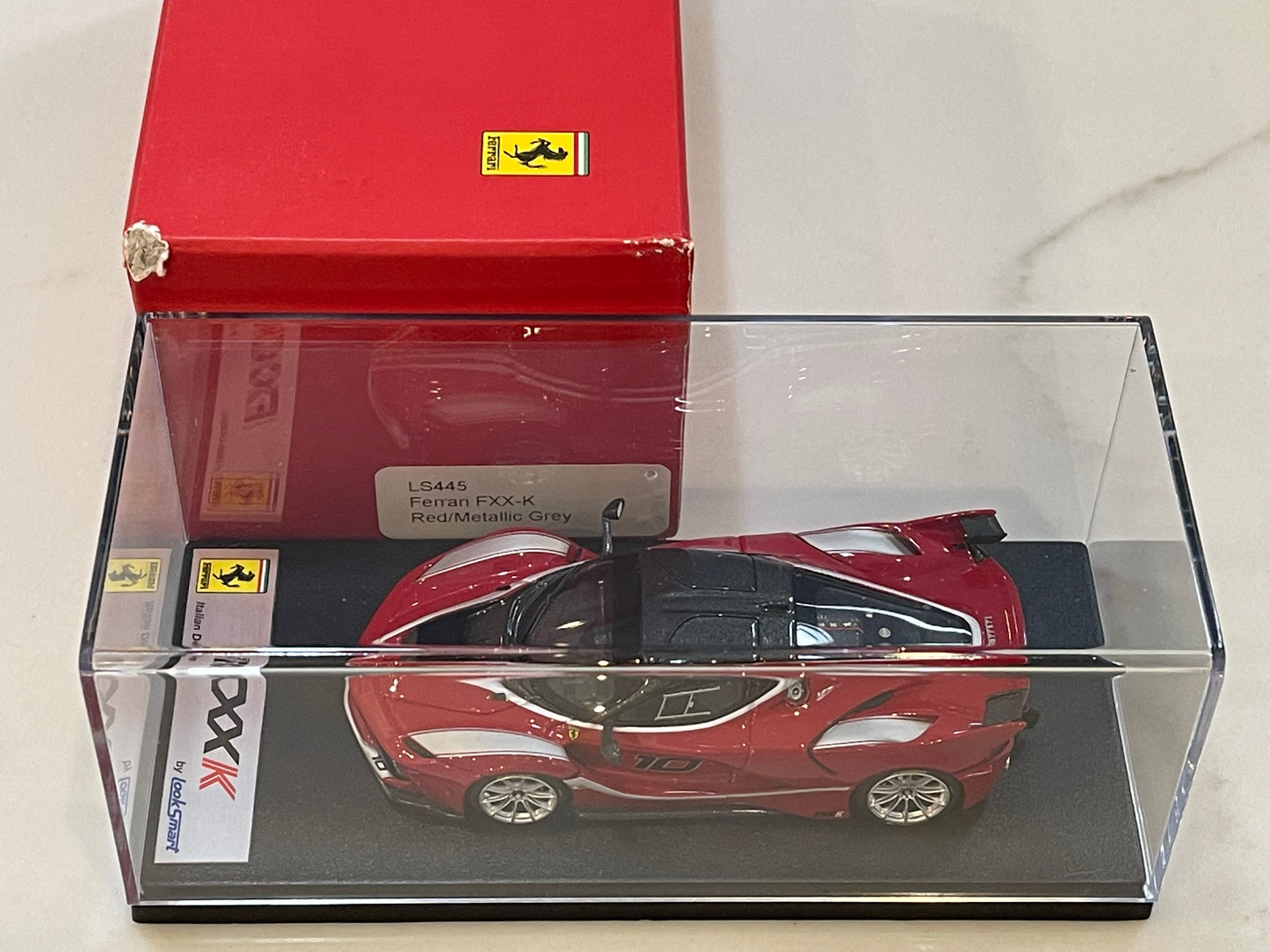 Looksmart 1/43 Ferrari FXX-K 2015 Red/Met. Grey LS445
