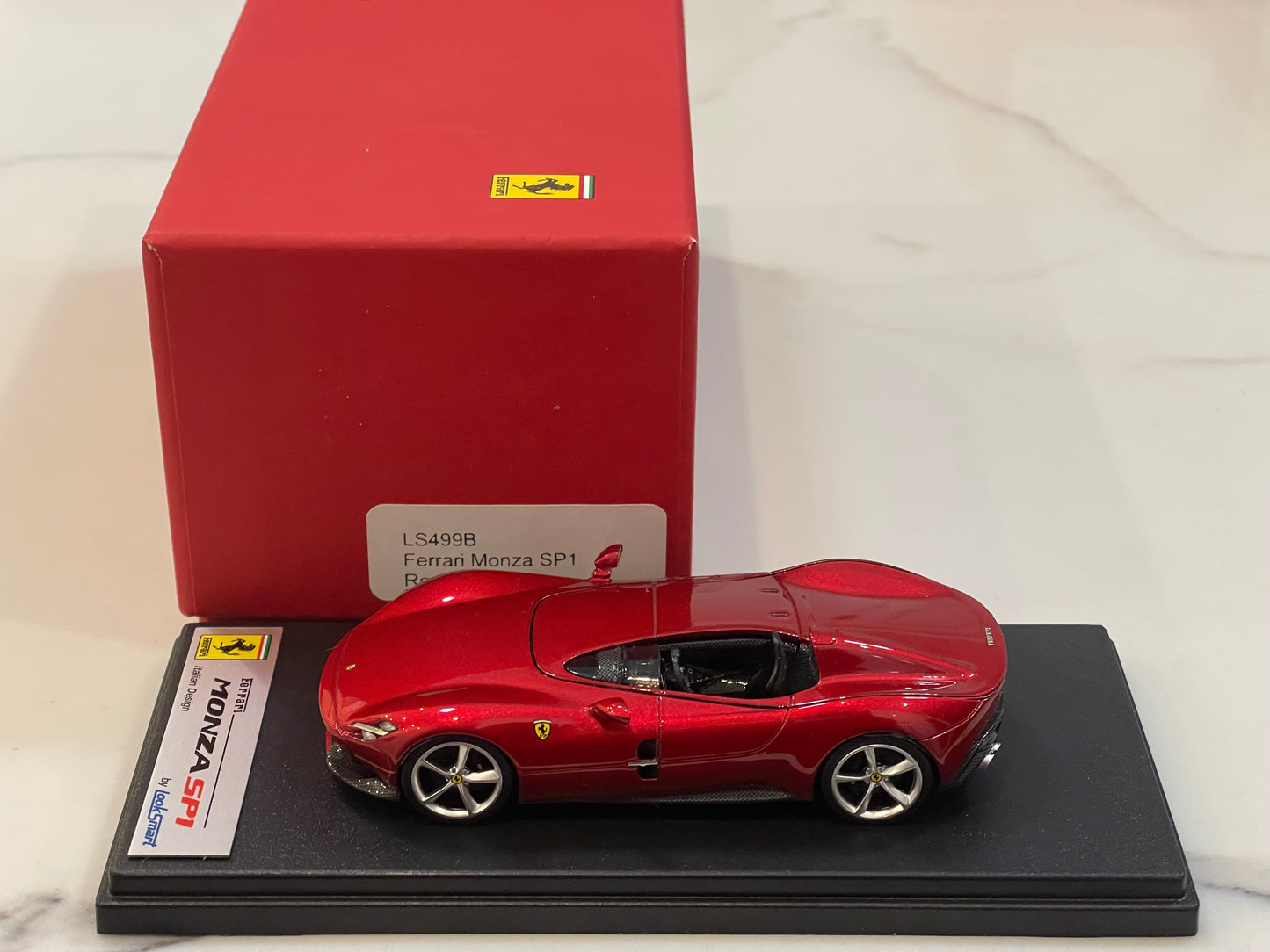 Looksmart 1/43 Ferrari Monza SP1 2018 Rosso Magna LS499B