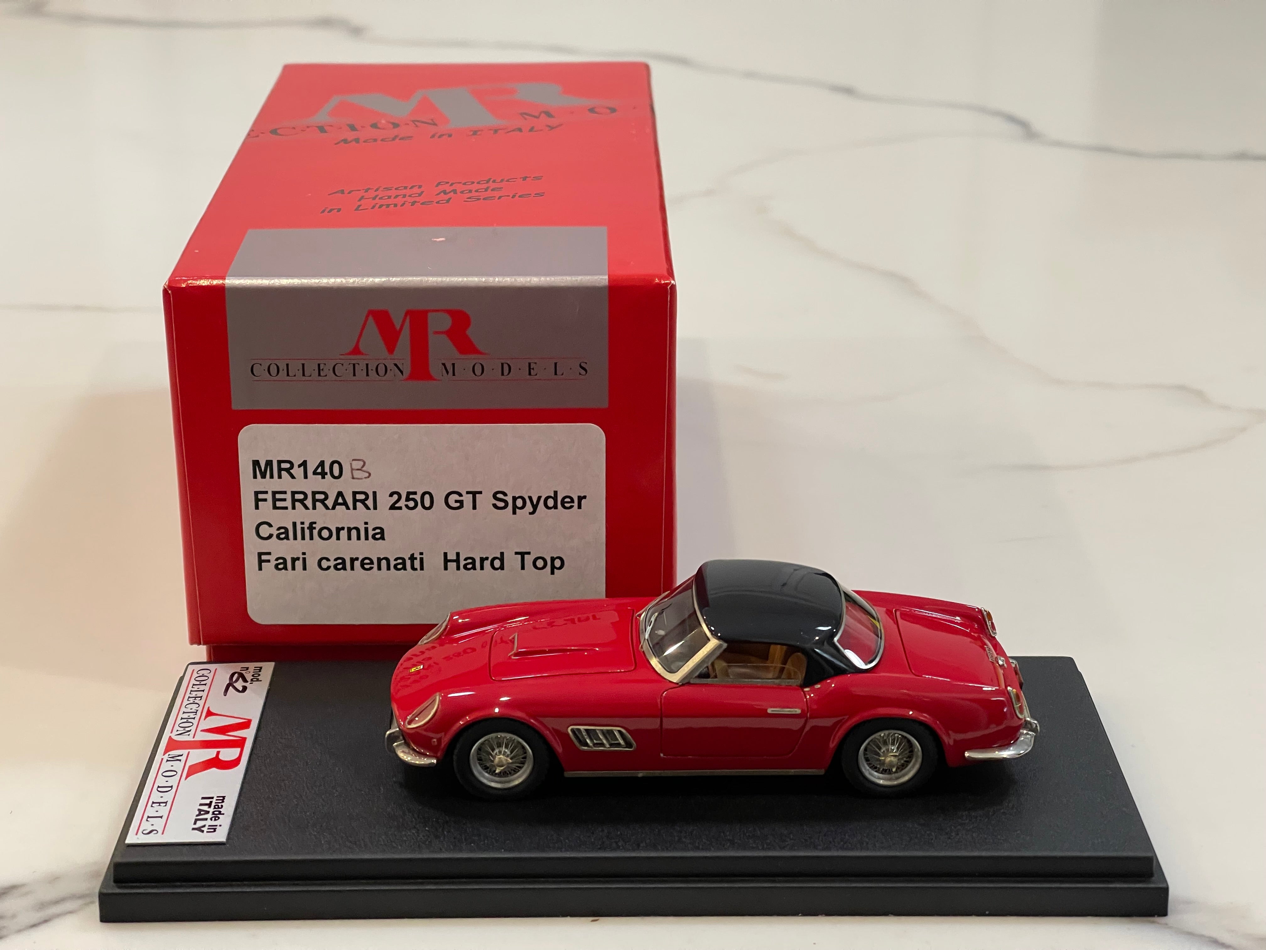 MR 1/43 Ferrari 250 GT California LWB Spyder Hard Top Fari Carenati 1960 Red/Black MR140B