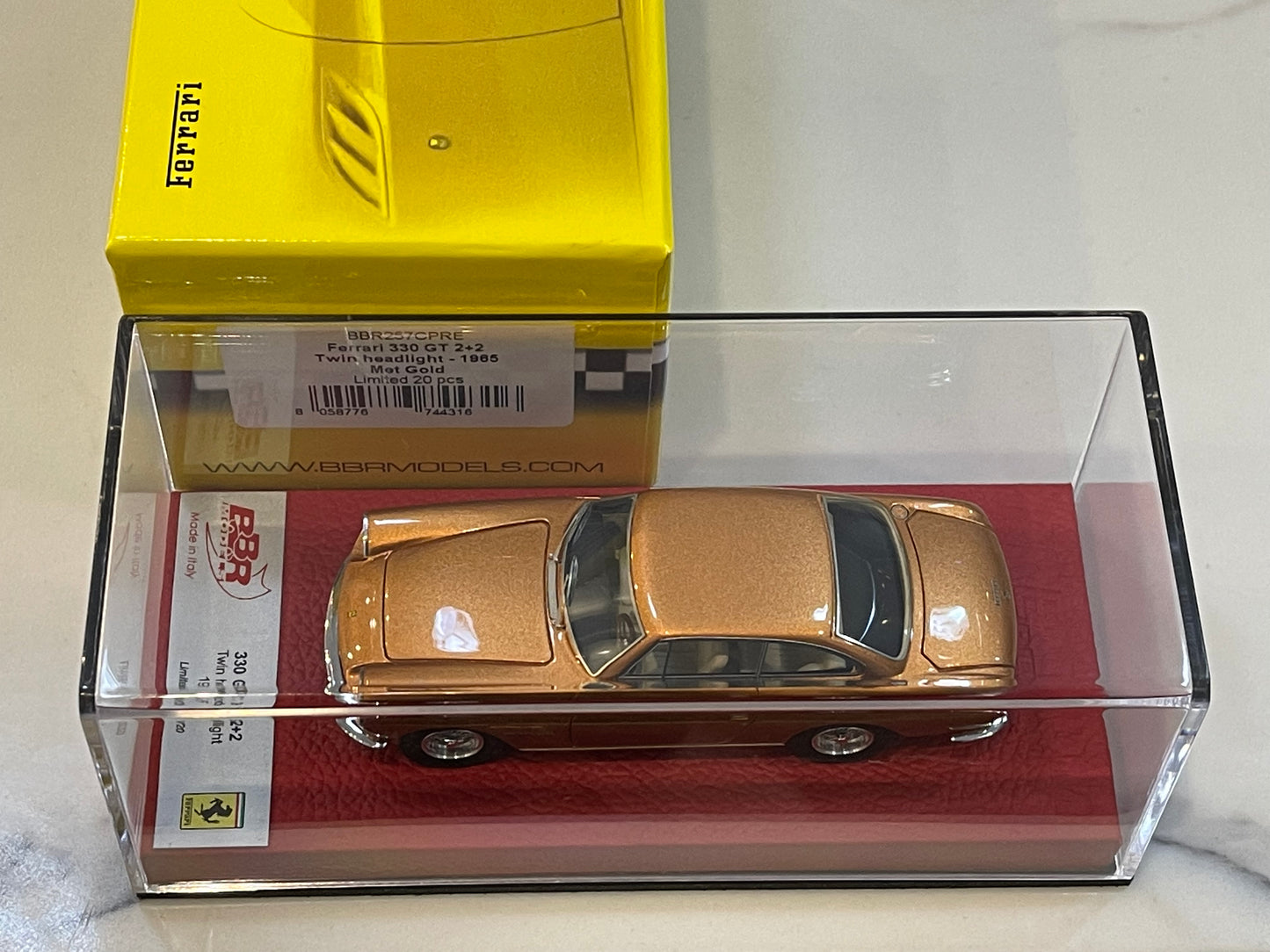 BBR 1/43 Ferrari 330 GT 2+2 1965 Met. Gold BBR257CPRE