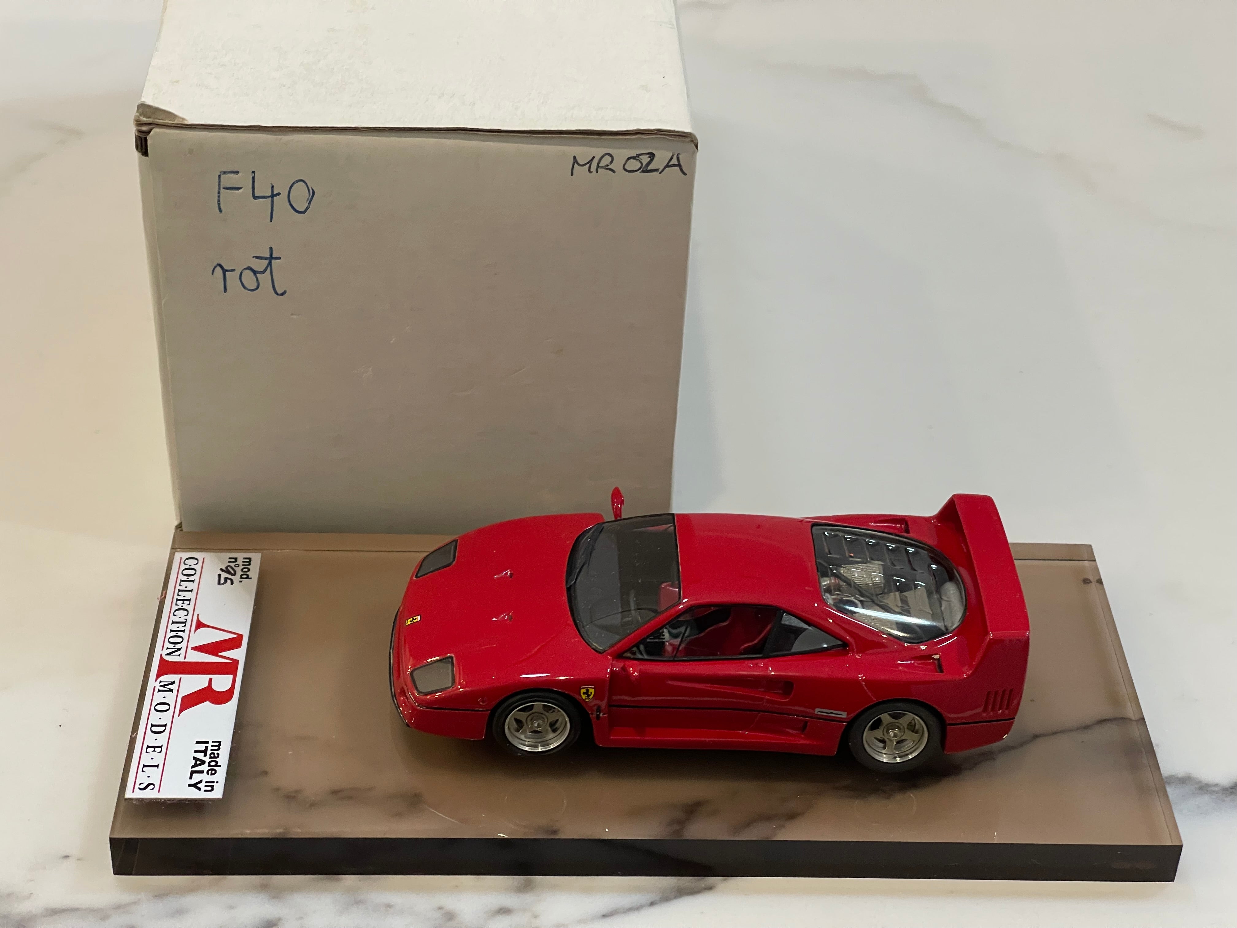 MR 1/43 Ferrari F40 1992 Red MR02A