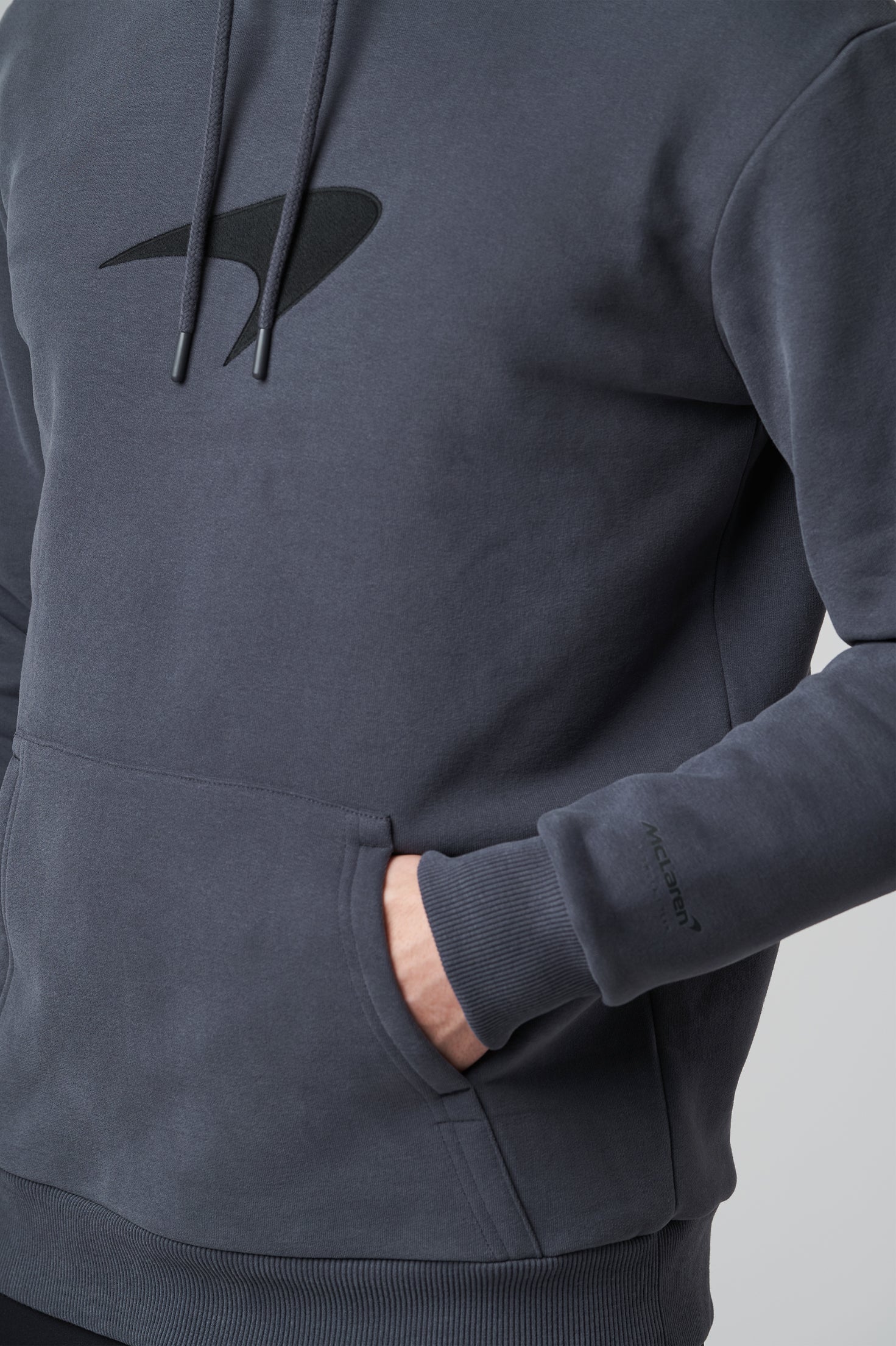 Mclaren F1 Men's Speedmark Logo Hooded Sweatshirt Dark Grey